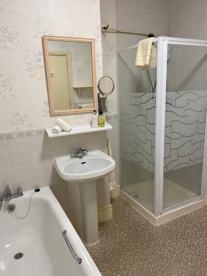The Kingswood Guest House - Adult Only Weymouth Esterno foto